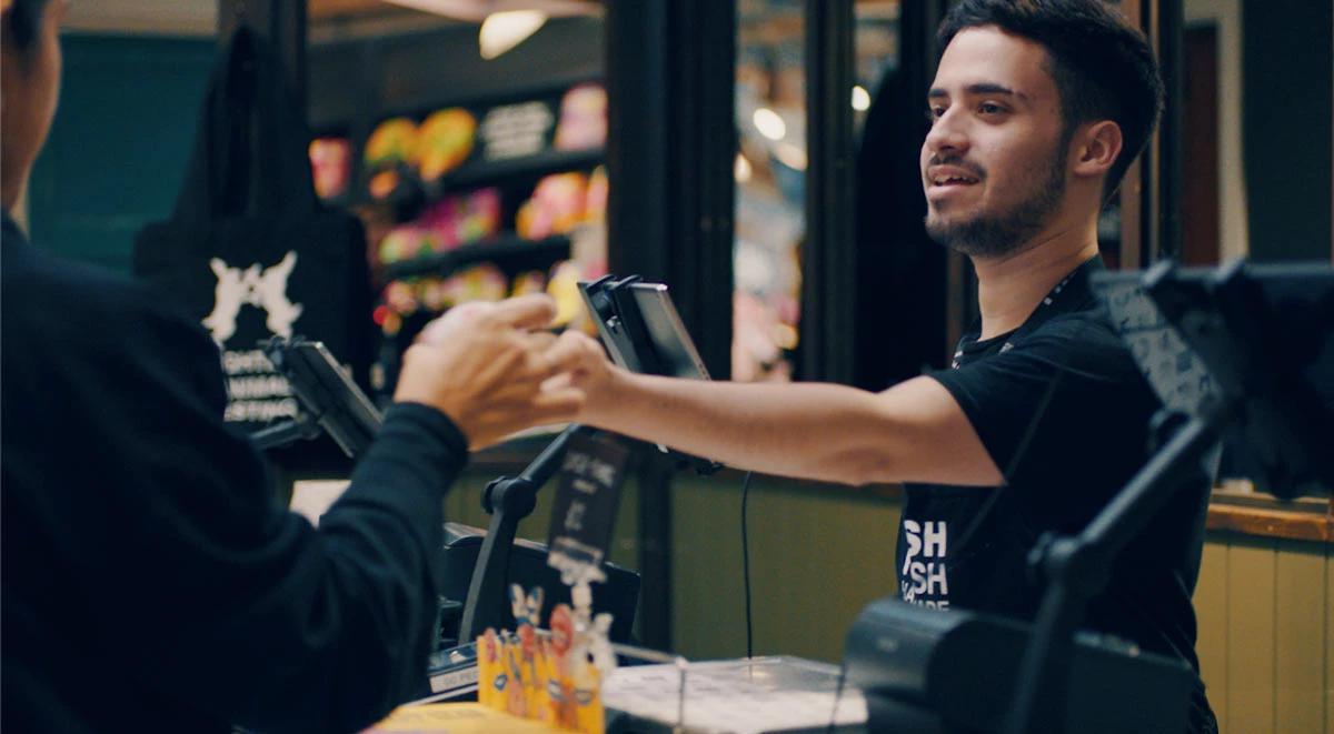 Adyen POS and Lush Pay in action