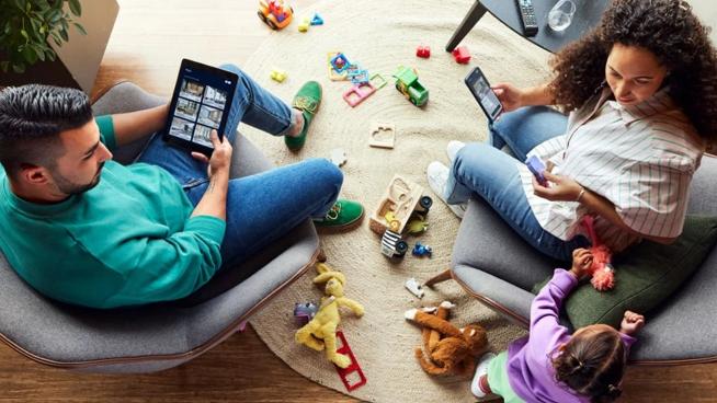 Family with electronic devices